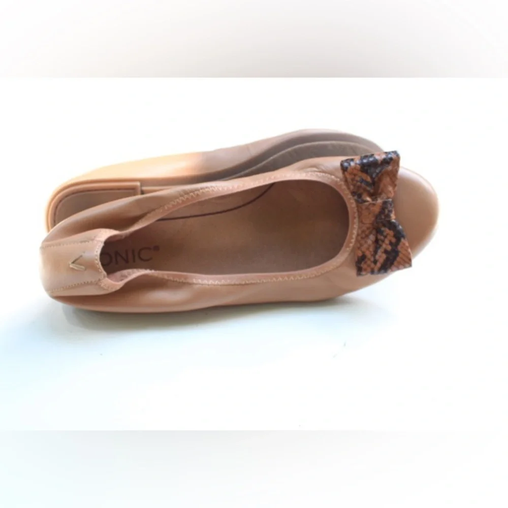 Vionic flats - Picture 10 of 11